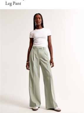 NWT A&F Harper Tailored Ultra Wide Leg Pant - Light Sage